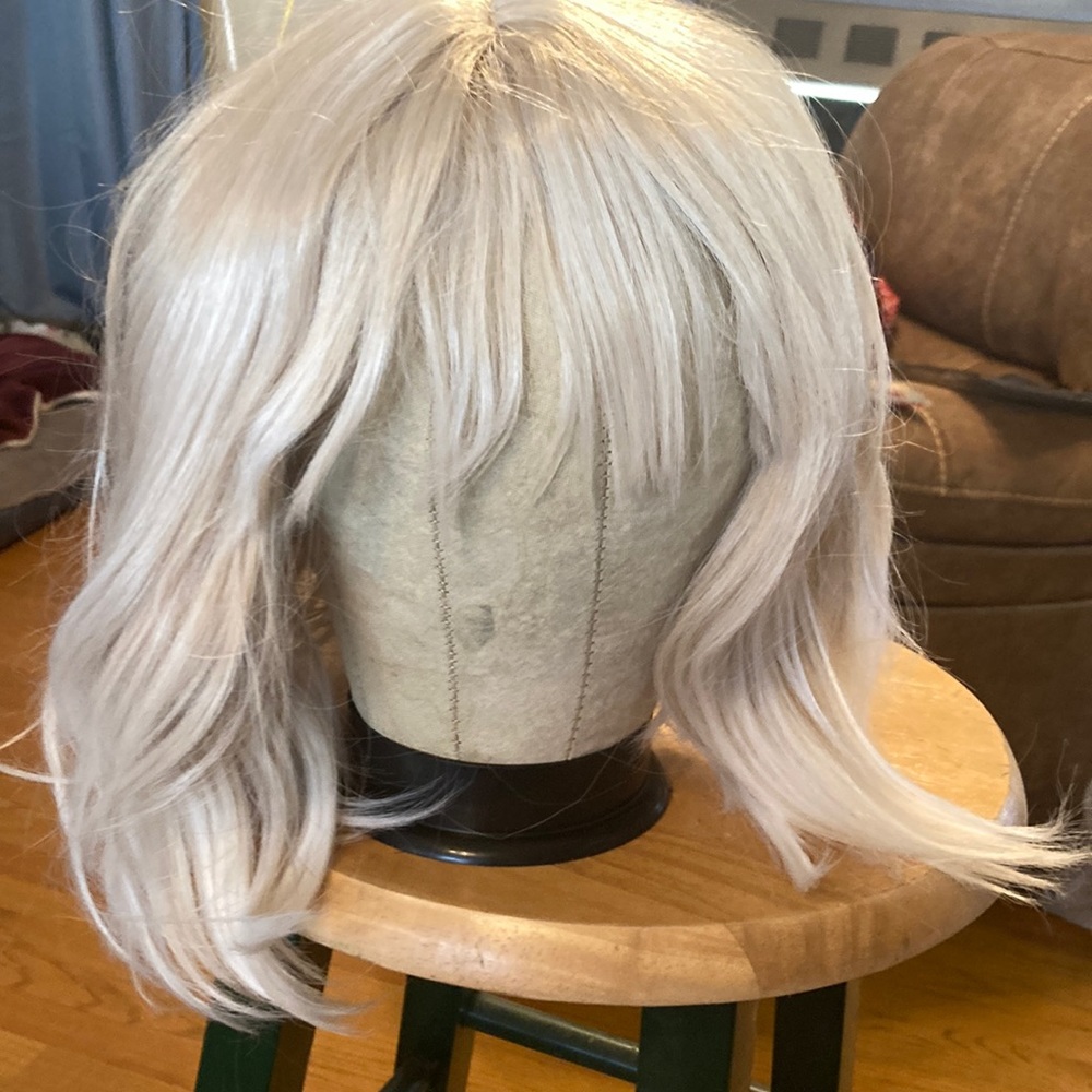 Blonde wig